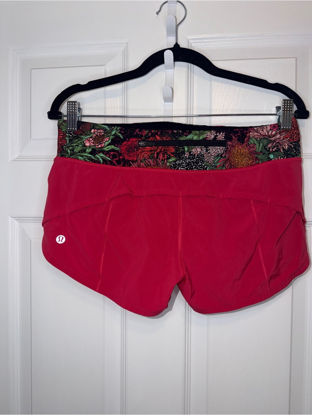 Lululemon Speed Up Shorts - Fuchsia Pink / Zen Garden Multi